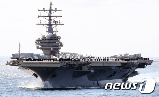 미 해군 항모 '로널드 레이건'. .2018.10.11/뉴스1 © News1 이석형 기자