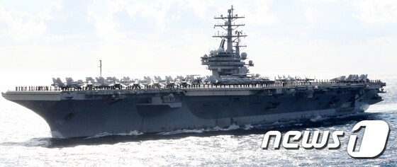미국 해군 원자력추진 항공모함 '로널드 레이건'. 2018.10.11/뉴스1 © News1 이석형 기자