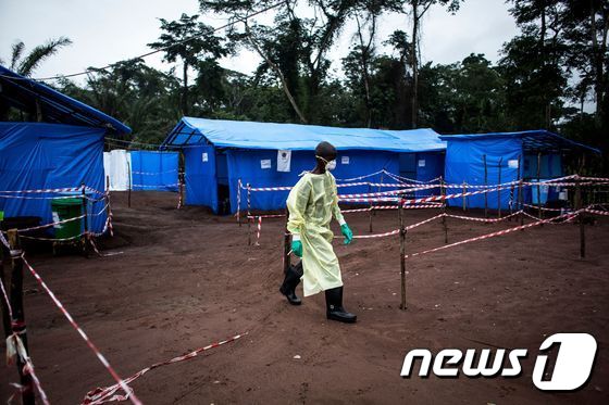 작년 6월 민주콩고 무마 지역에 설치된 에볼라 바이러스 감염환자 격리시설 <자료사진> © AFP=뉴스1