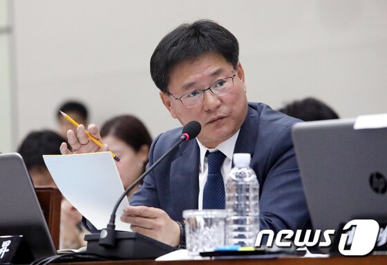 이헌승 자유한국당 의원© News1 피재윤 기자