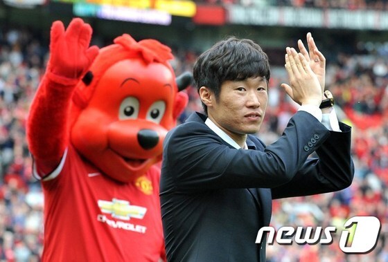 박지성이 K리그 최강 전북현대와 손을 잡는다. © News1