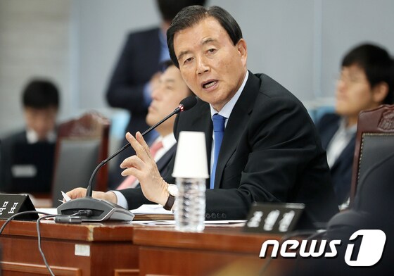 홍문표 자유한국당 의원.  © News1 이윤기 기자