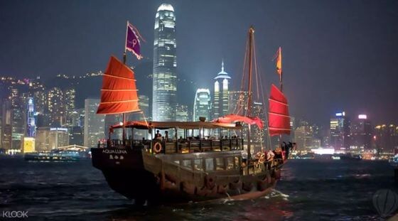 홍콩 야경을 색다르게 즐길수 있는 아쿠아루나 이브닝 크루즈