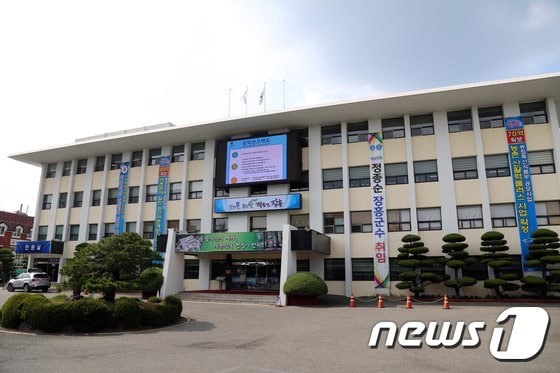 장흥군청 전경/뉴스1 © News1