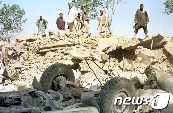 미국이 '테러와의 전쟁'을 시작하면서 공격을 받아 무너진 아프간기술자문단(ATC) 사무실© AFP=뉴스1