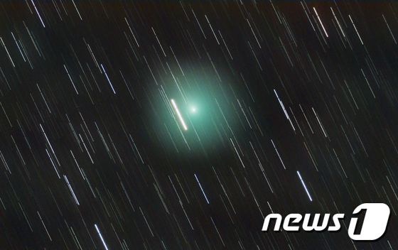 스페인 마드리드를 지나는 비르타넨 혜성(46P/Wirtanen). (유럽우주국)© News1