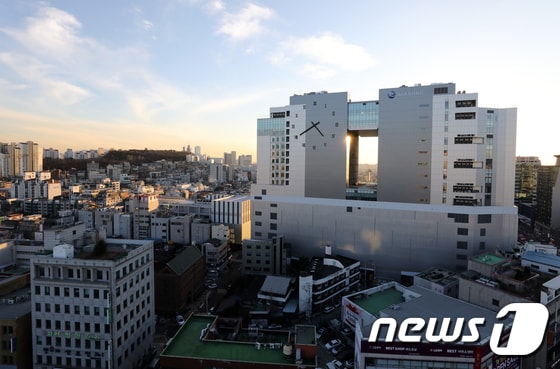 애경그룹 신사옥. 2018.12.24/뉴스1 © News1 이승배 기자