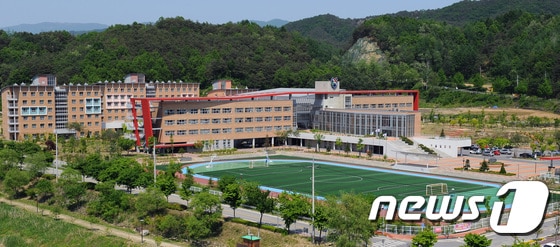 강원외국어고등학교 전경. (양구군 제공) 2018.2.14/뉴스1 © News1 하중천 기자