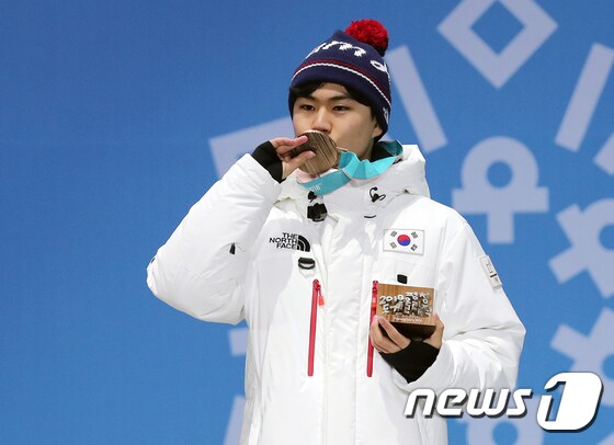 '아시아 최초' 동계올림픽 스피드 스케이팅 남자 1500m 동메달을 획득한 김민석(19)./뉴스1 DB © News1 이재명 기자