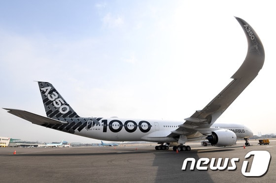 에어버스 최신예 기종 A350-1000. (에어버스 제공)© News1
