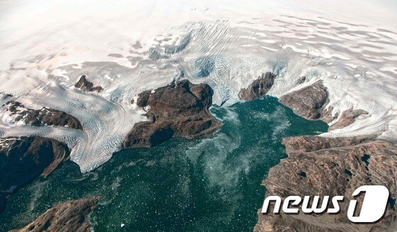 2016년 미 우주항공국(NASA)가 촬영한 빙하의 모습. © AFP=뉴스1