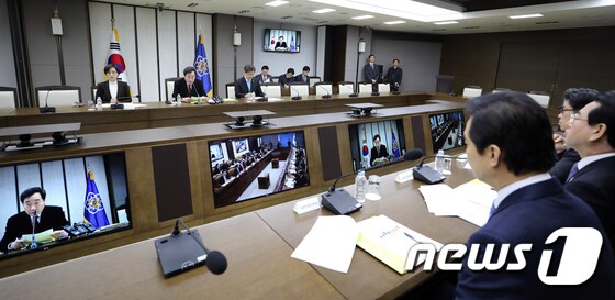 정부 '데이트폭력 대책, 군산 GM공장 철수 대책'