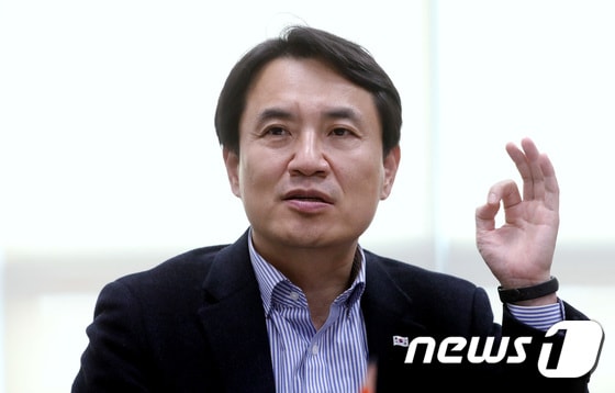 김진태 자유한국당 의원. /뉴스1 © News1 박정호 기자