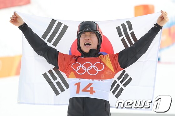 이상호, 한국 스키 사상 첫 메달 '감격'