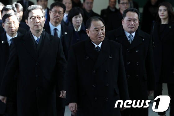 김영철 북한 부위원장, '평창 올림픽 폐회식 참석하러'