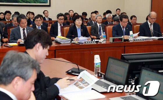 국회 환경노동위원회 모습. 뉴스1 © News1 이동원 기자