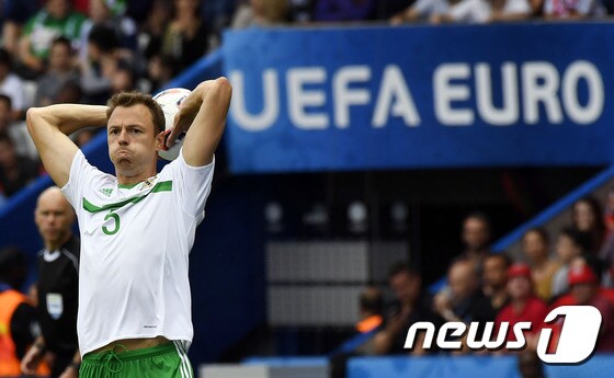 북아일랜드 축구대표팀 주전 수비수 조니 에반스(WBA) © AFP=News1
