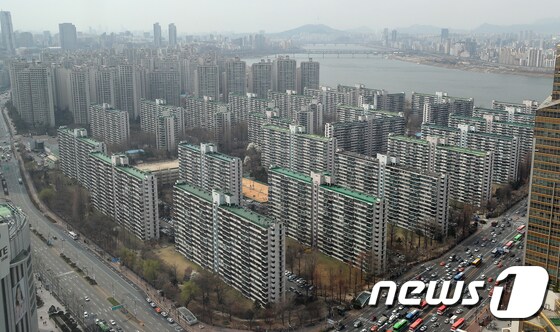  서울 송파구의 대표적 재건축 추진 단지인 잠실주공 5단지의 모습. © News1 구윤성 기자