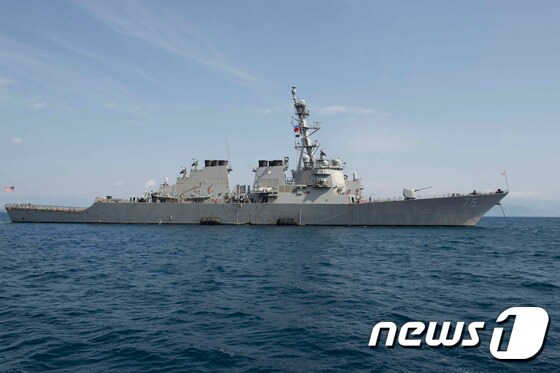  미 해군의 유도미사일 구축함 도널드 쿡 © AFP=뉴스1
