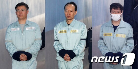 정호성(왼쪽부터), 이재만, 안봉근, 전 청와대 비서관. 2018.4.12/뉴스1 © News1 오대일 기자