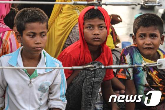 말레이시아 북부 난민촌에 거주하는 로힝야족 어린이들. © AFP=뉴스1