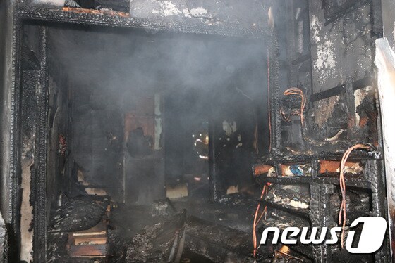 6일 인천 주안동 한 단독주택에서 화재가 발생했다.(인천 남부소방서 제공)© News1