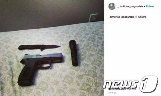 파구어티스가 인스타그램 계정에 올린 총기와 흉기 사진. <출처=인스타그램 갈무리> © News1