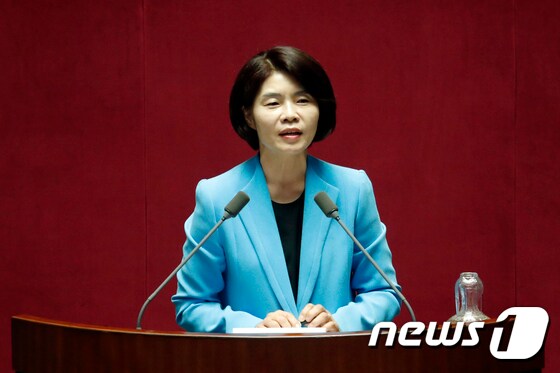 한정애 더불어민주당 의원. 뉴스1 © News1 안은나 기자