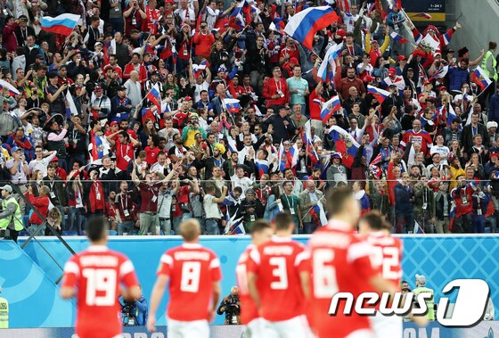축구 축제에 빠진 러시아