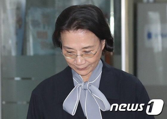 '불법고용혐의' 이명희, 구속영장 또 한번 '기각' 