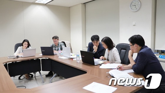 방송통신심의위원회와 텀블러간 화상회의 모습. (방심위 제공) © News1