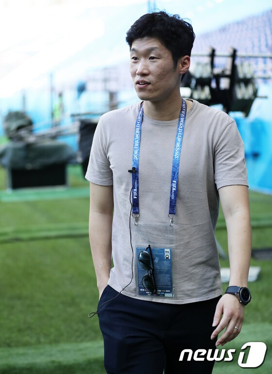 박지성 이 U-20 월드컵 결승전 현장을 찾는다.  © News1