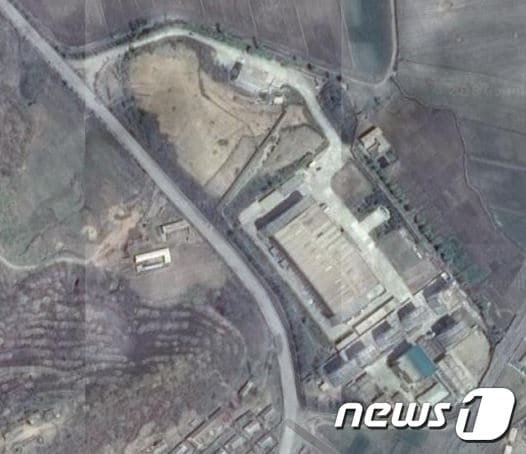 북한 평안남도 남포시 천리마 구역의 '강선' 핵시설 의심지역 위성사진 (구글어스 캡처) © News1