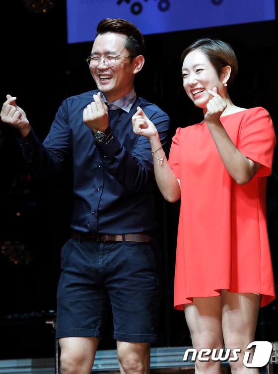 개그맨 윤형빈(왼쪽), 정경미./뉴스1 © News1