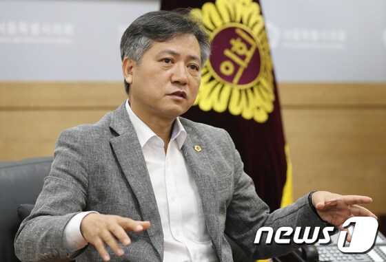 신원철 서울시의회 의장. (뉴스1DB) © News1 송원영 기자