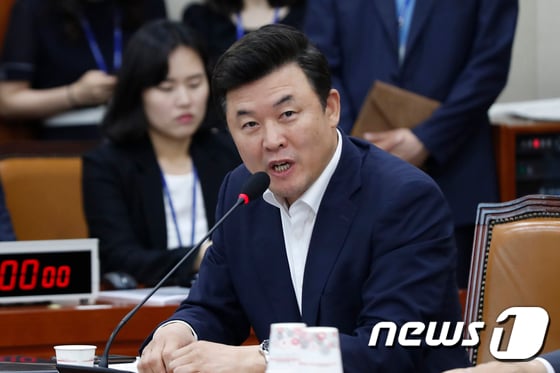 윤영석 자유한국당 수석대변인 © News1 안은나 기자