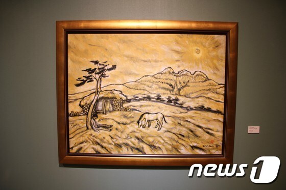 '제주의 혼', 폭풍의 화가'로 알려진 고 변시지 화백의 작품들을 다양하게 만날 수 있다.© News1  
