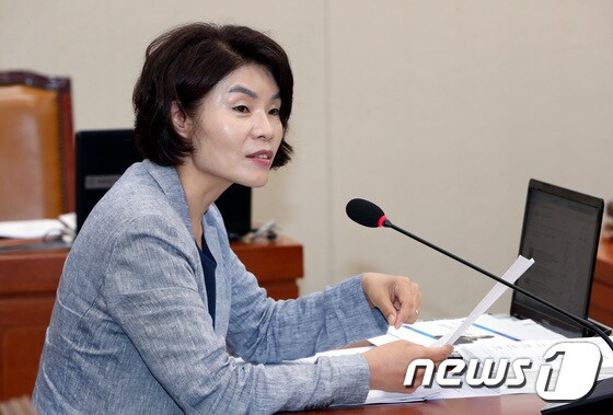 한정애 더불어민주당 의원. 2018.8.29/뉴스1 © News1 박정호 기자