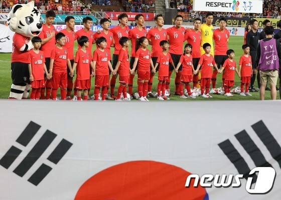 한국 축구가 9월 국제축구연맹(FIFA) 랭킹에서 55위를 기록했다. /뉴스1 DB © News1 오장환 기자