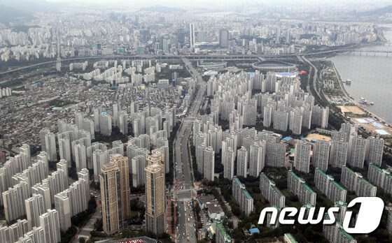 서울 송파구 일대의 아파트 단지. 2018.9.13/뉴스1 © News1 이재명 기자