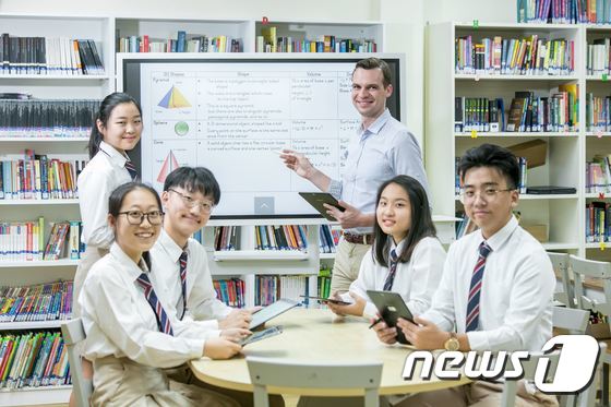 싱가포르 국제학교에 삼성전자 디지털 플립차트 '플립' 공급 