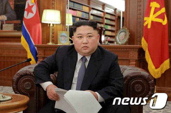 김정은 북한국무위원장은 1일 새해 정책 방향을 제시하는 신년사를 발표했다.(노동신문) 2019.1.1/뉴스1