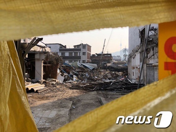 12일 오후 서울 중구 입정동 세운3구역 상가들이 철거된 모습.2019.1.14/뉴스1© News1 유경선 기자