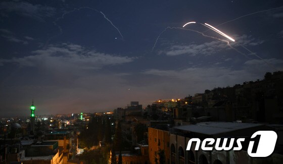 이스라엘이 20일~21일 시리아를 공격하고 있다.© AFP=뉴스1