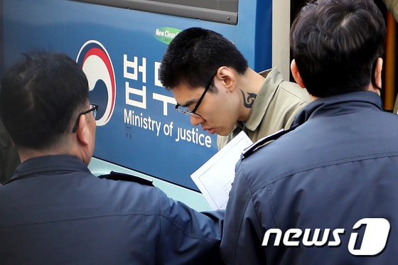 PC방 아르바이트생을 살해한 혐의로 구속기소된 김성수씨(30). © News1 박정호 기자