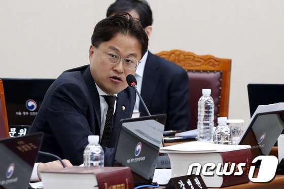 김정우 더불어민주당 의원. © News1 이광호 기자