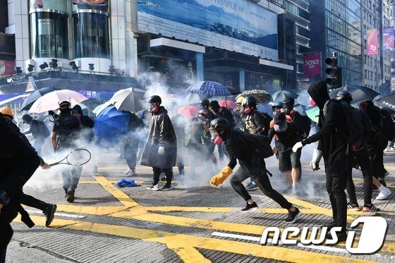 홍콩에서 20일 반(反)정부시위를 위해 수만 명이 거리로 나섰다. © AFP=뉴스1