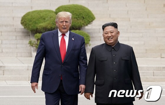 도널드 트럼프 미국 대통령(왼쪽)과 김정은 북한 국무위원장. © 로이터=뉴스1