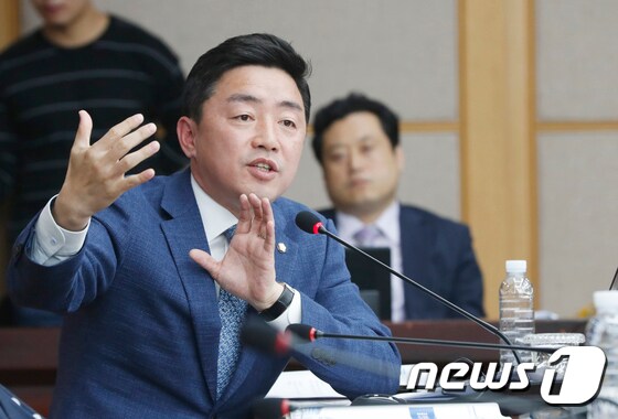강훈식 더불어민주당 의원. © News1 주기철 기자