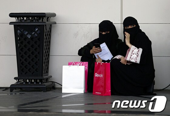 취업박람회에 온 사우디 여성 대학생들<자료 사진> © 로이터=뉴스1